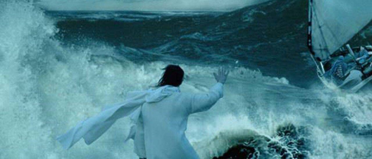 Chi è costui, che anche il vento e il mare gli obbediscono?  + Dal Vangelo secondo Marco 4,35-41